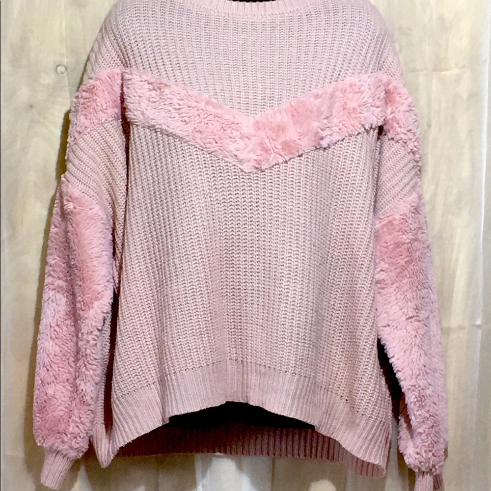 Vintage Guess Pale pink woolen and fur sweater.